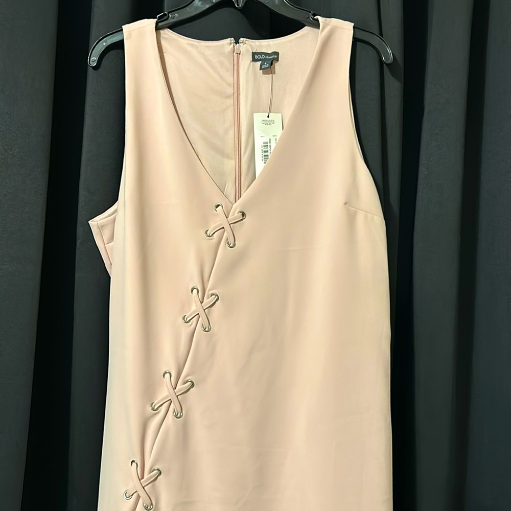 Bold Element Spring dress - Picture 1 of 6